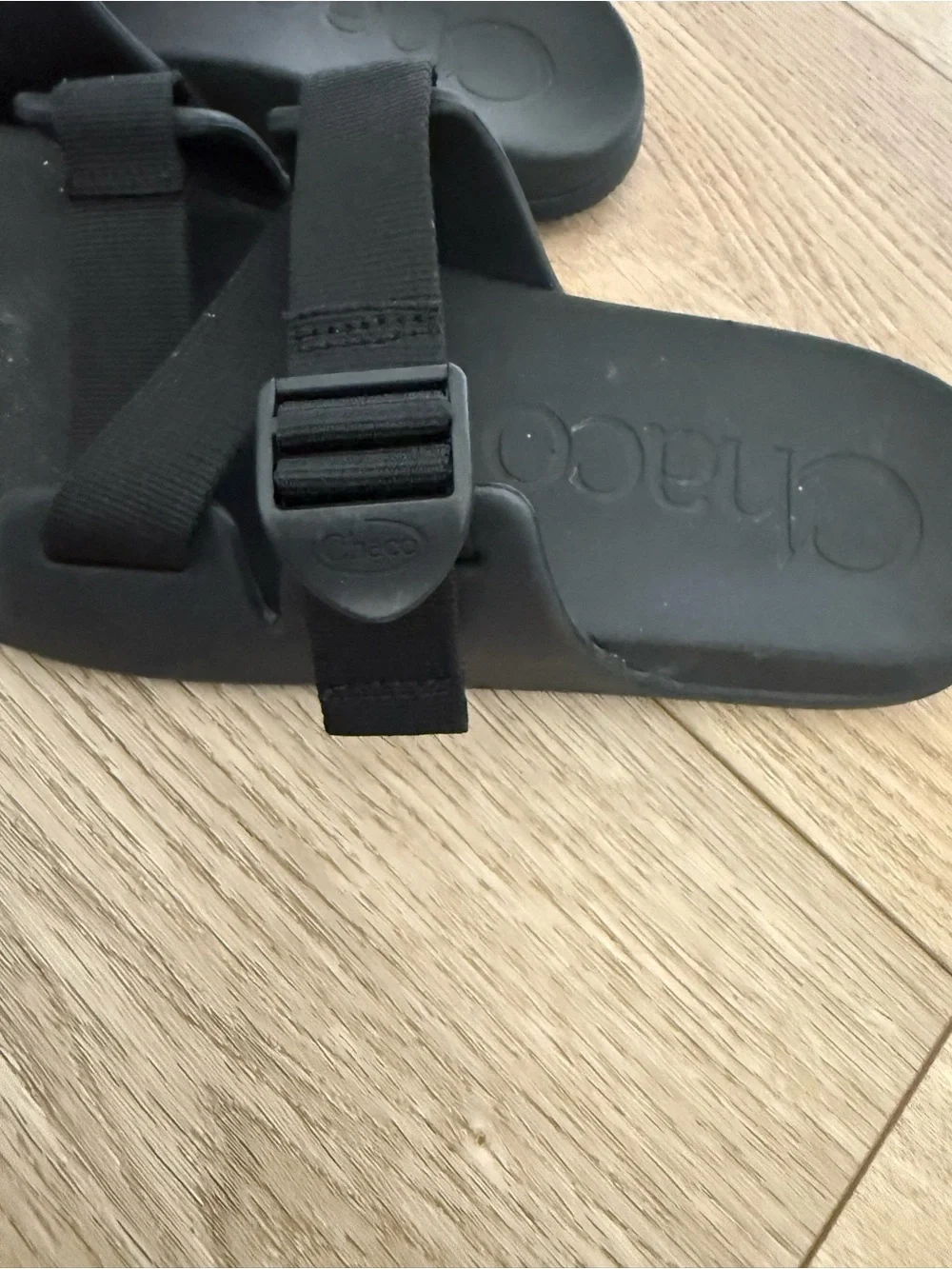 Chaco Men’s Size 10 Black Waterproof Slides Sandals Comfort Outdoor Travel